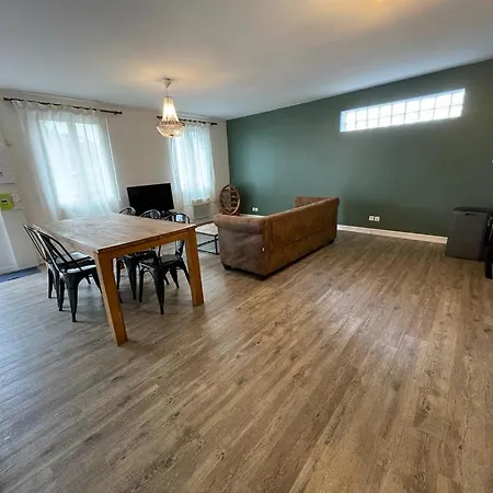 Maison Entiere Au Pied Des Vignes منزل ريفي *